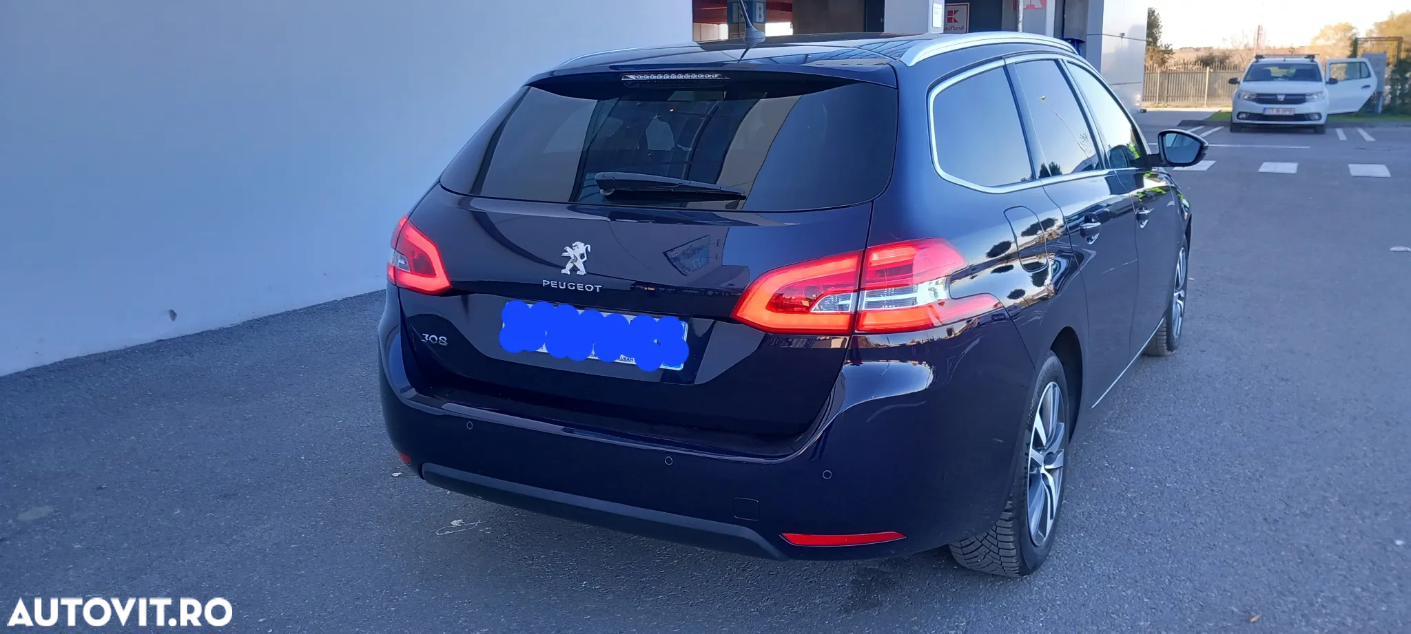 Peugeot 308 BlueHDi 130 EAT8 Allure Pack - 4
