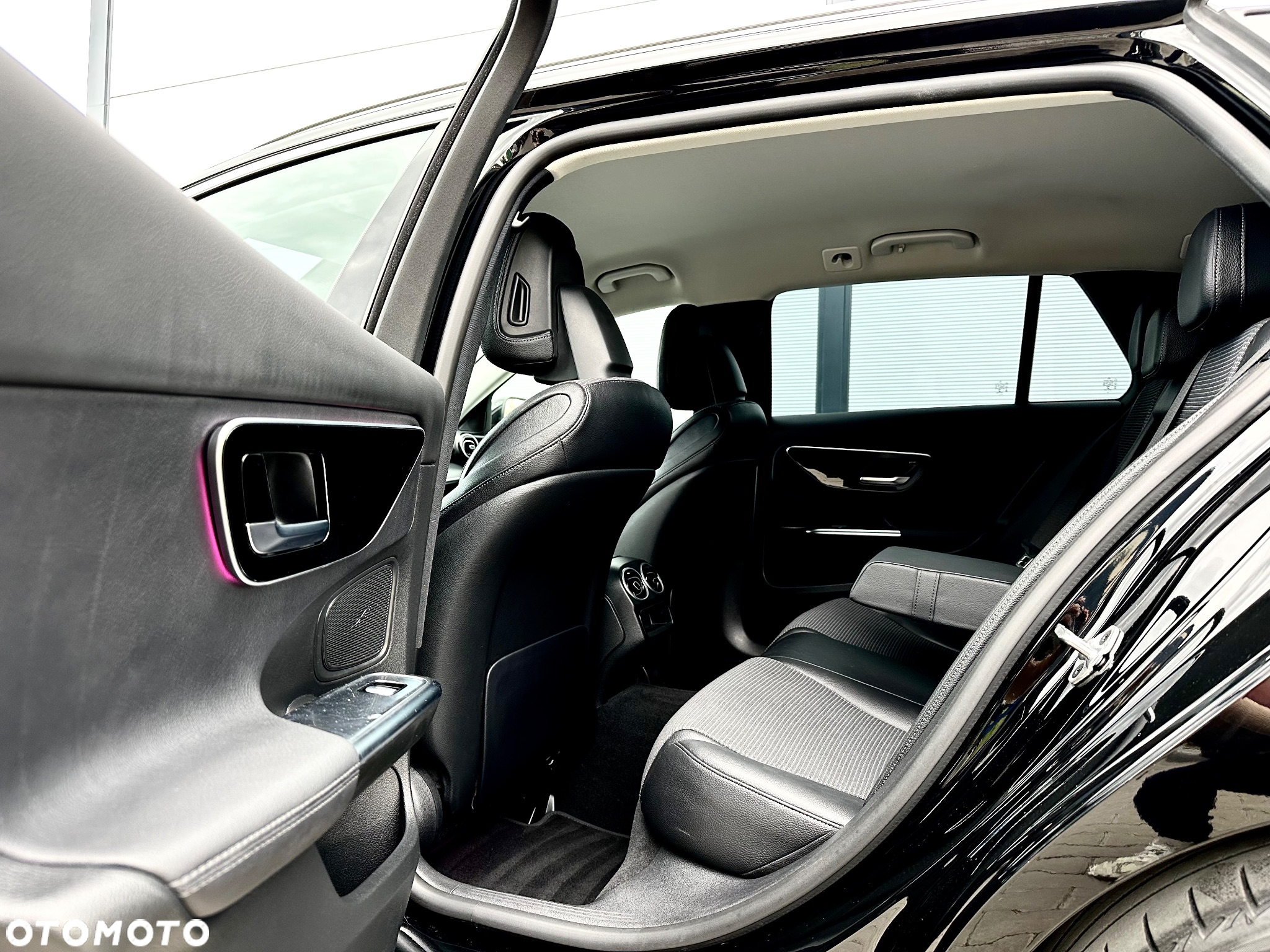 Mercedes-Benz Klasa C 220 d T 9G-TRONIC Avantgarde - 26