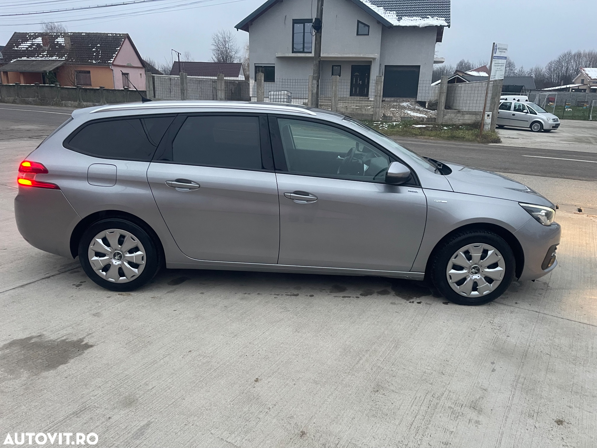 Peugeot 308 BlueHDi FAP 130 Stop & Start Allure Pack - 13