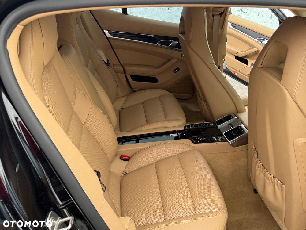 Porsche Panamera PDK Edition - 18