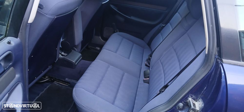 Audi A4 Avant 1.9 TDI Attraction - 9