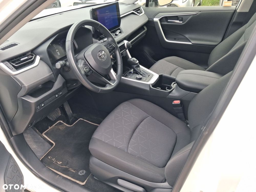 Toyota RAV4 - 9