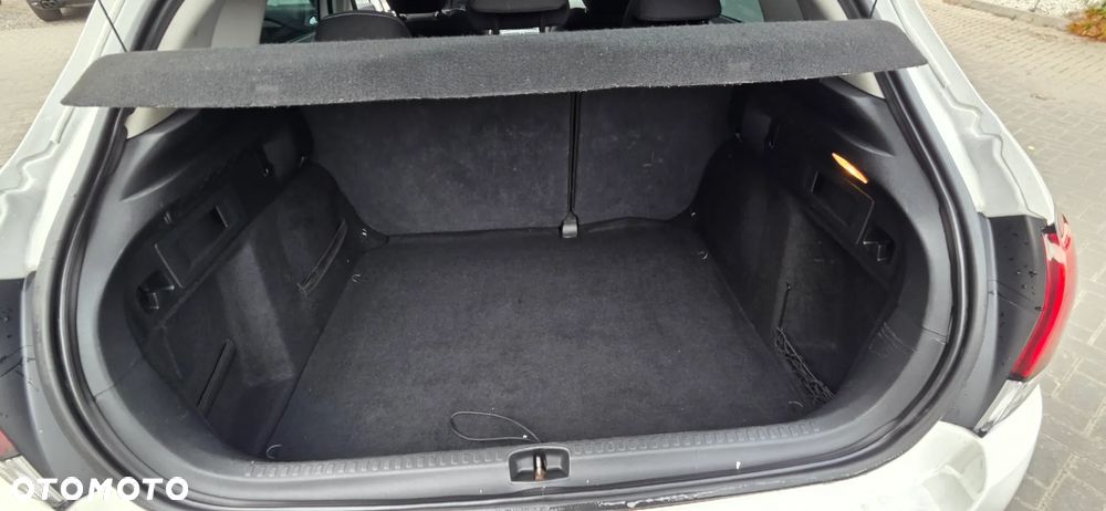 Citroën C4 PureTech e-THP 130 Exclusive - 35