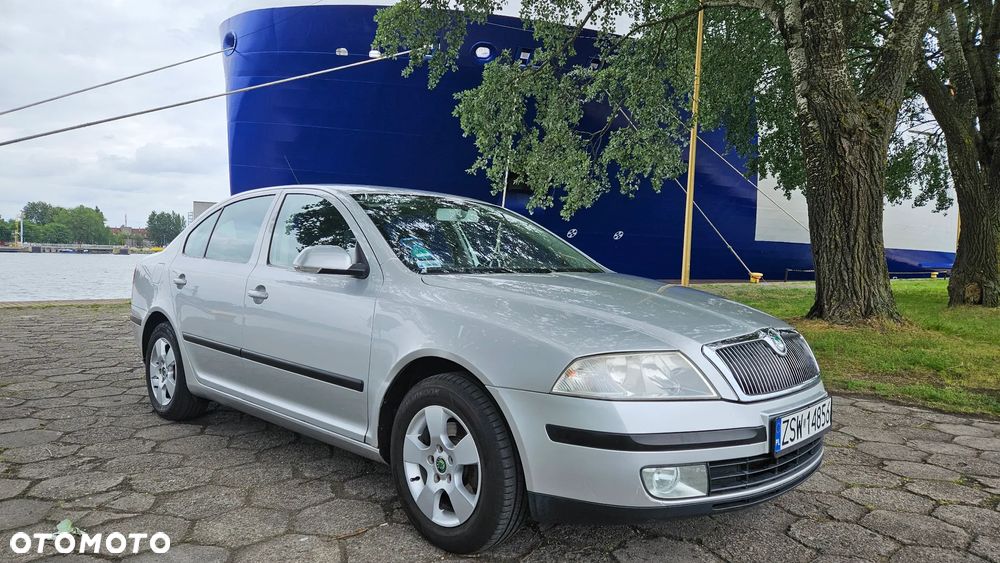 Skoda Octavia 1.6 Ambiente - 1