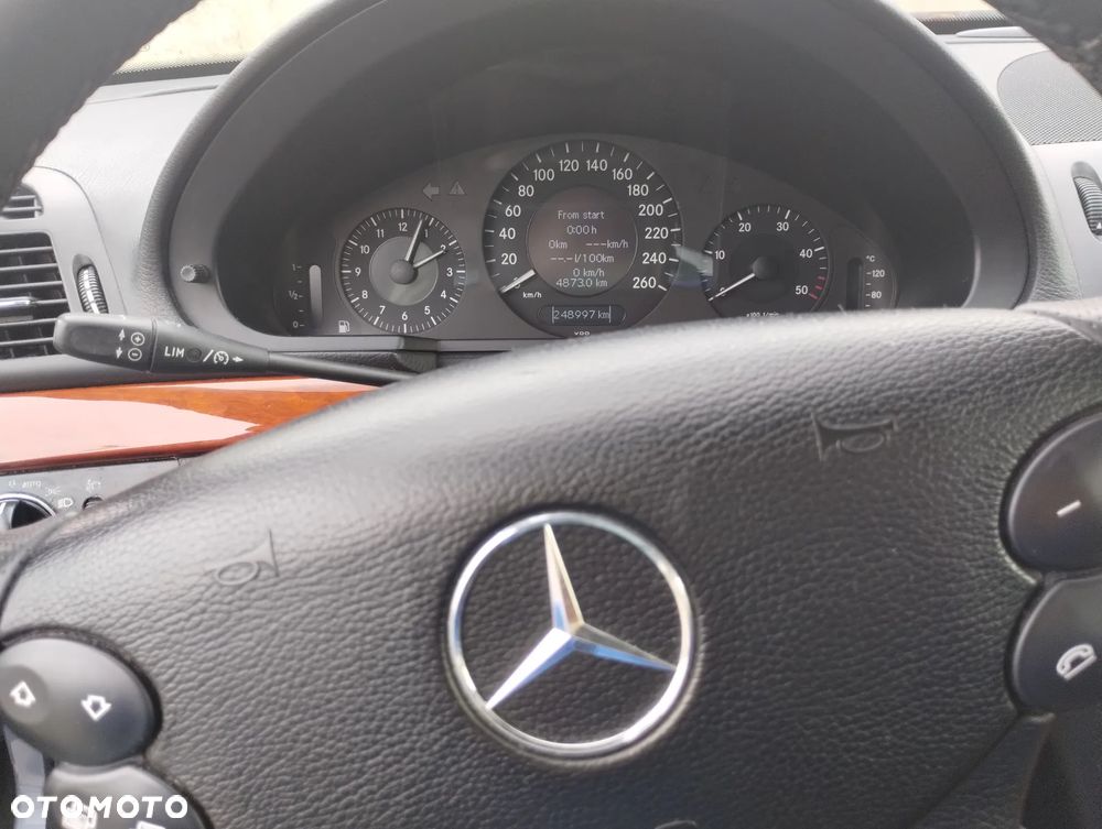 Mercedes-Benz Klasa E 220 CDI Automatik Avantgarde - 11