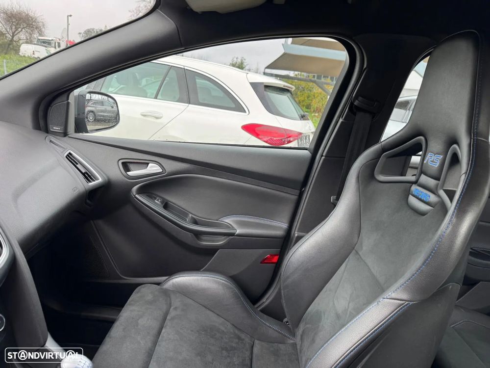 Ford Focus 2.3 EcoBoost RS Pack Performance - 32