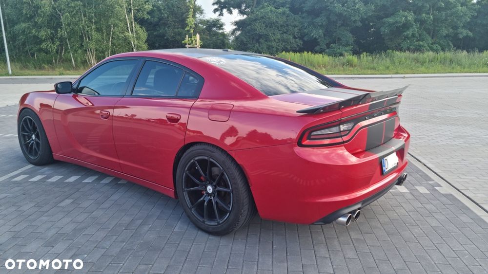 Dodge Charger - 4