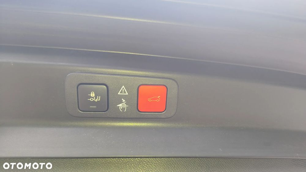 Peugeot 5008 2.0 BlueHDI Active S&S - 23