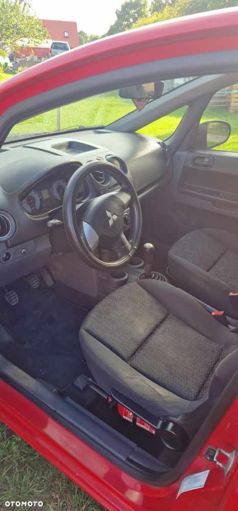 Mitsubishi Colt - 4