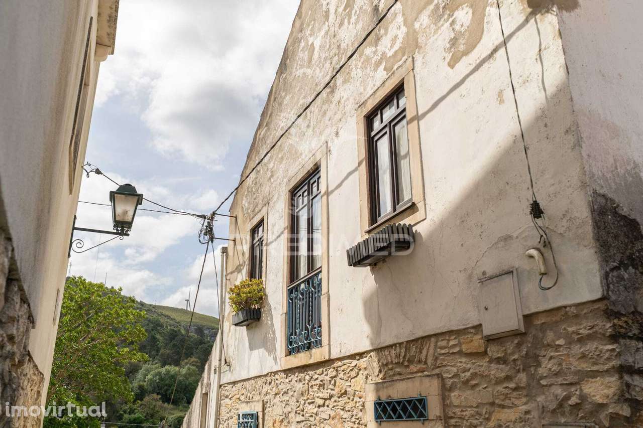 Casa Rústica T3 em Pedra com Vista Panorâmica para a Serra, situada... - Grande imagem: 2/26