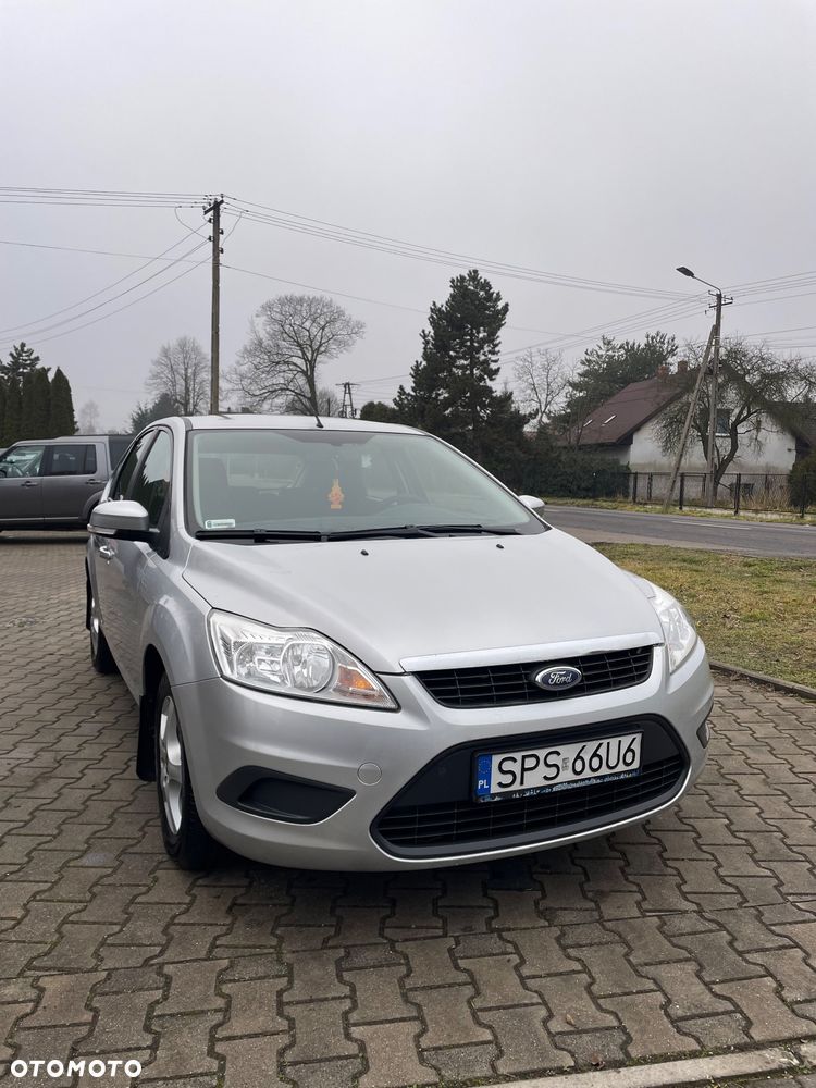 Ford Focus 1.6 Ambiente - 1