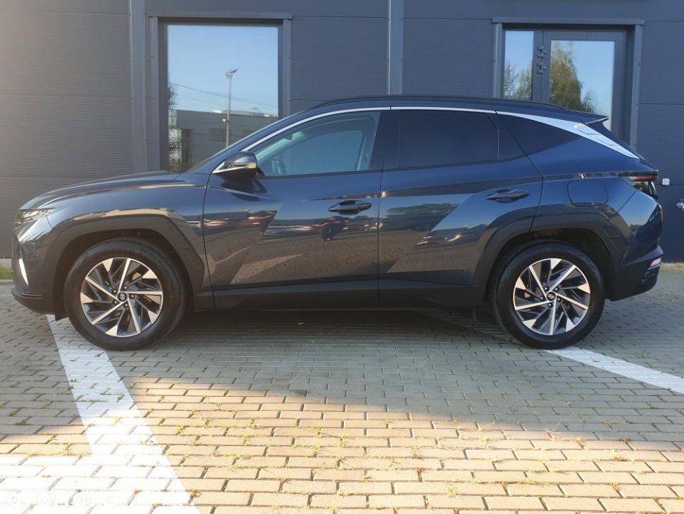 Hyundai Tucson - 2