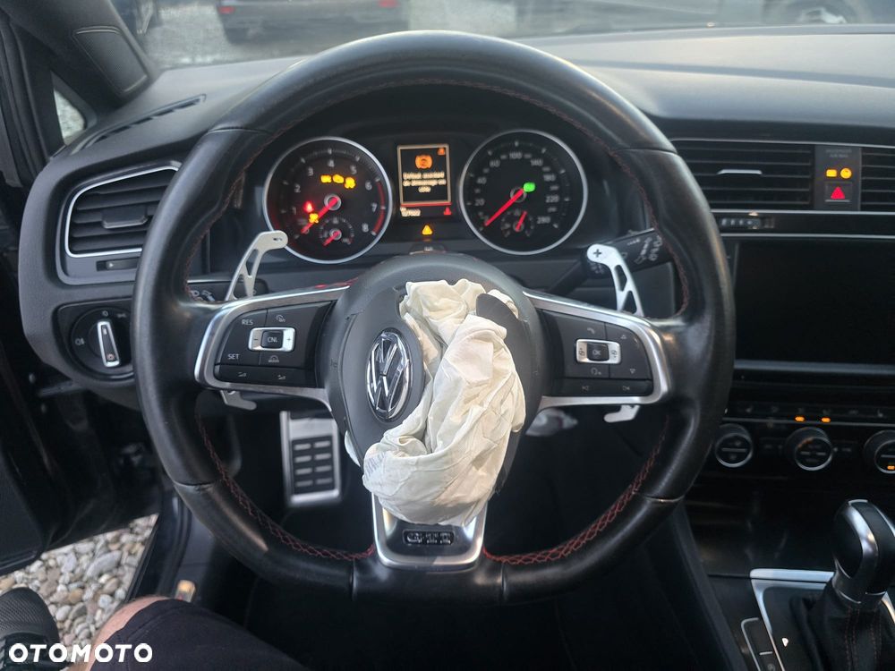 Volkswagen Golf GTI (BlueMotion Technology) DSG - 28