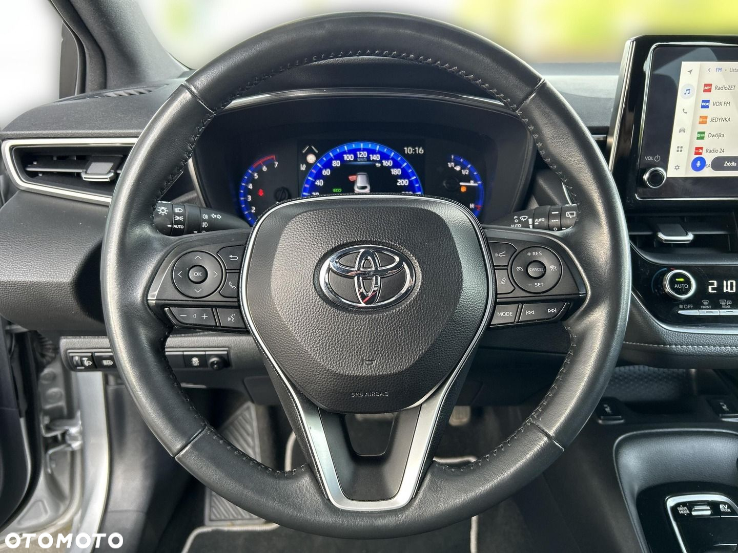 Toyota Corolla - 13