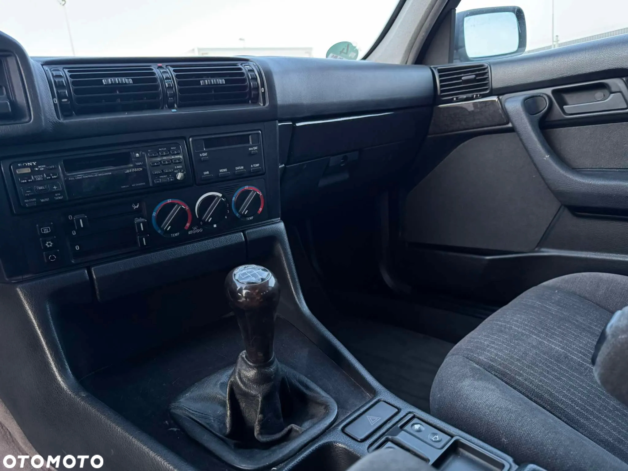 BMW Seria 5 525i Touring - 16
