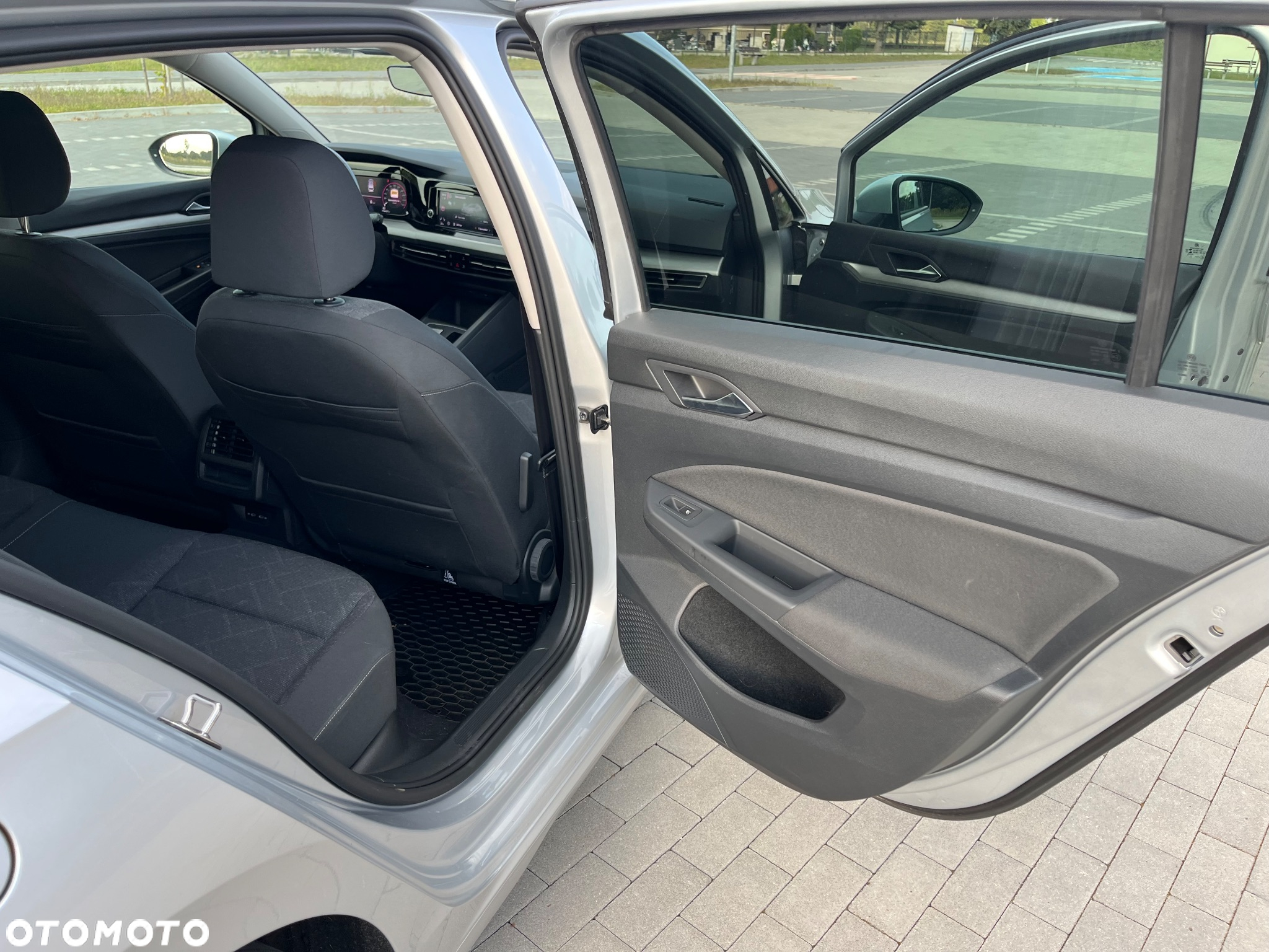 Volkswagen Golf VIII 2.0 TDI Style DSG - 11