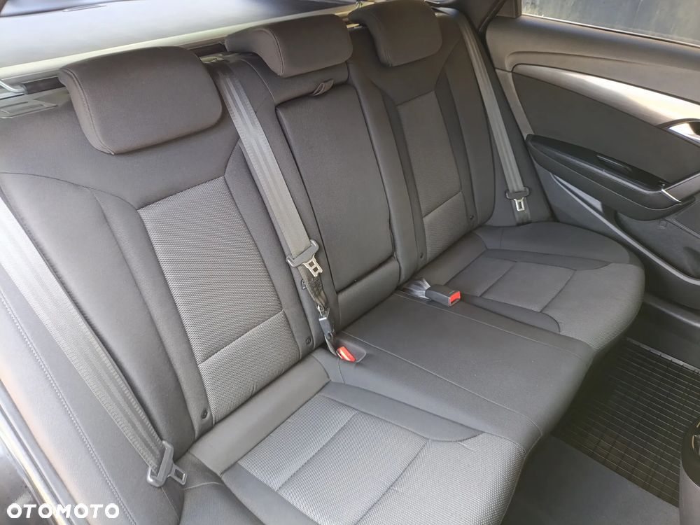 Hyundai i40 1.7 CRDi Business DCT - 14