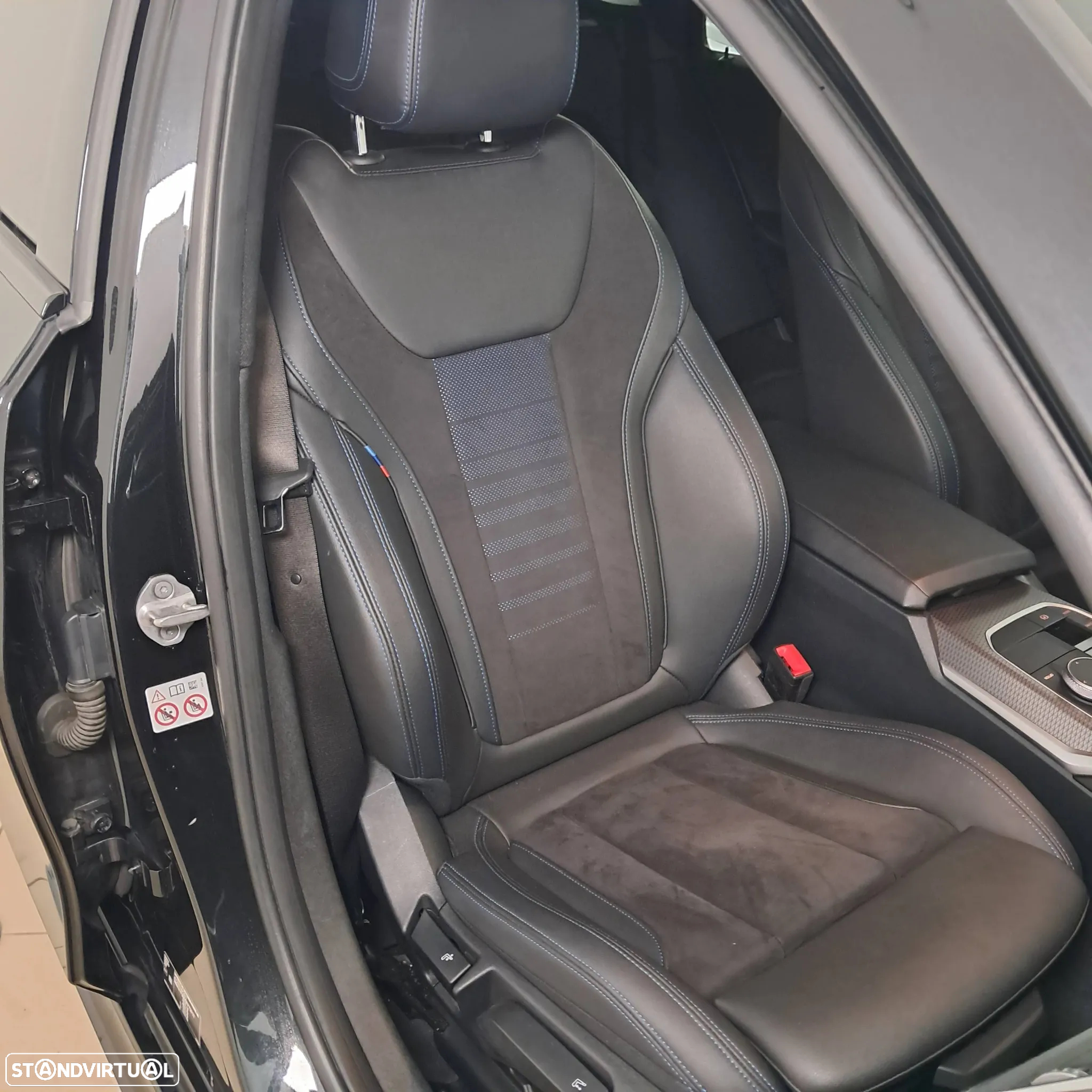 BMW 320 d Touring Pack Desportivo M Auto - 8