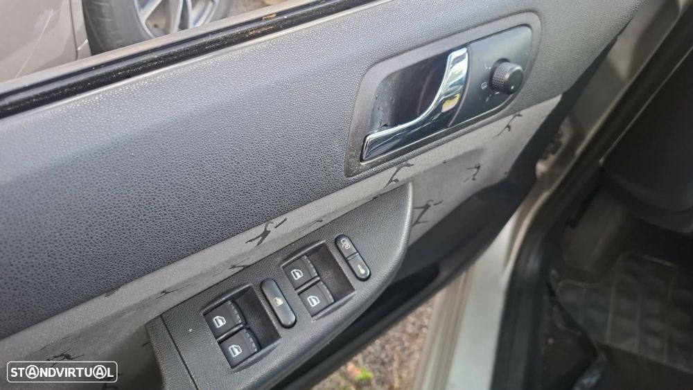 Skoda Fabia Break 1.4 Elegance AR4 - 13