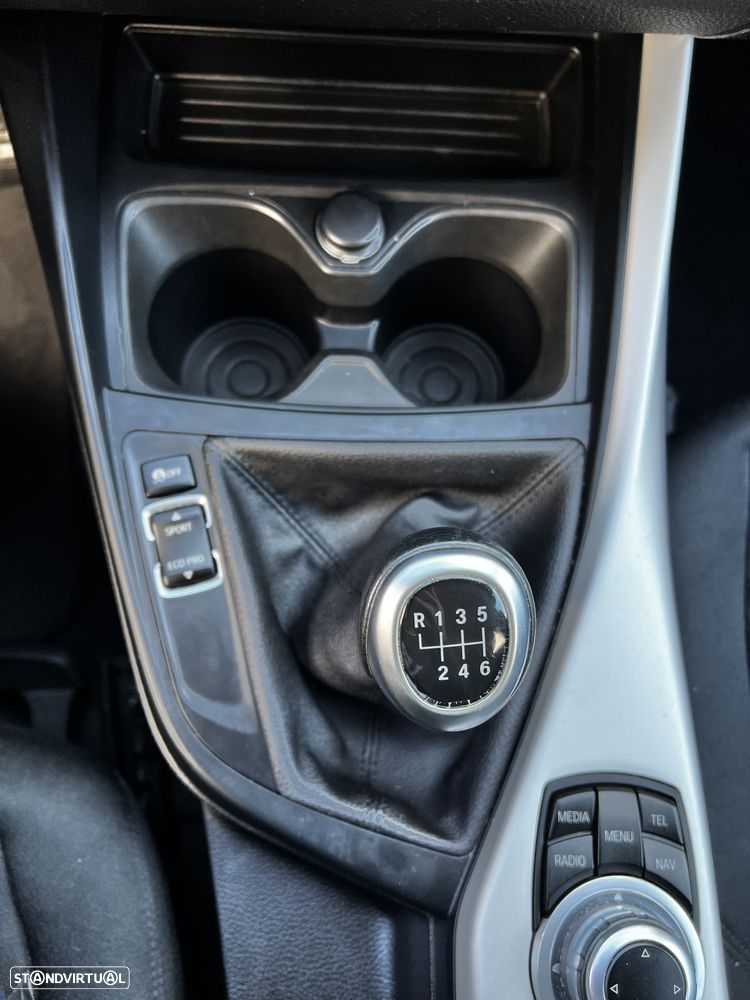 BMW 116 d EfficientDynamics - 17