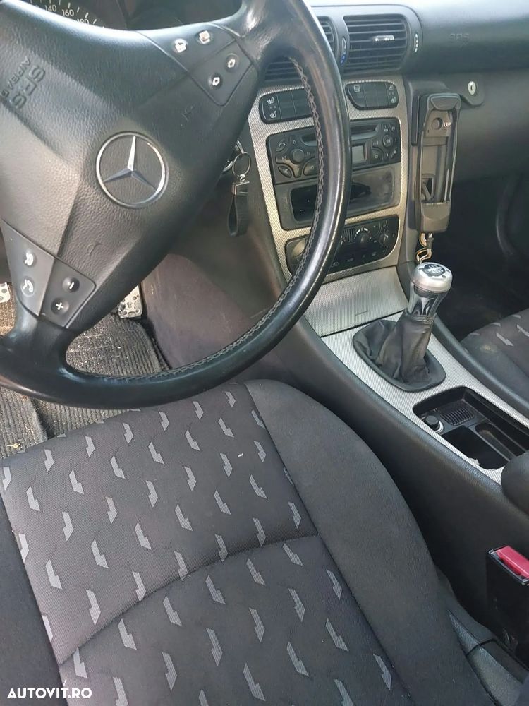 Mercedes-Benz CLC 200 - 4