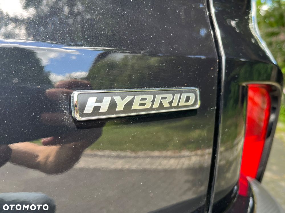 Ford Kuga 2.5 Duratec FHEV TITANIUM - 11