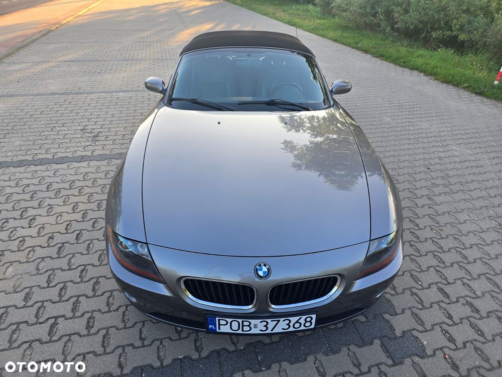 BMW Z4 2.5i - 5