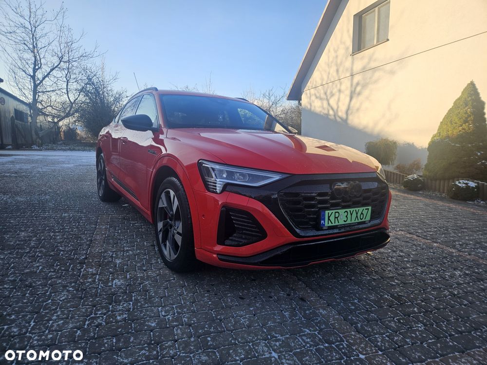 Audi Q8 e-tron - 1