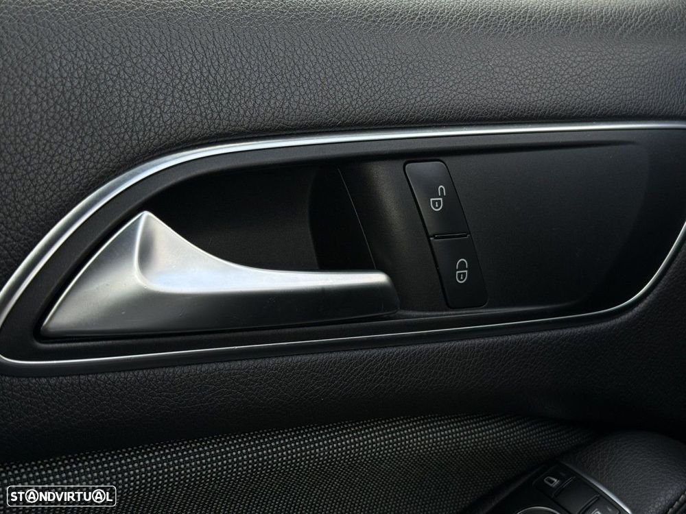 Mercedes-Benz A 180 CDI 7G-DCT AMG Line - 10