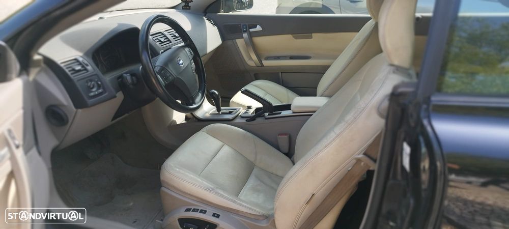 Volvo C70 2.4 D5 Momentum Geartronic - 8
