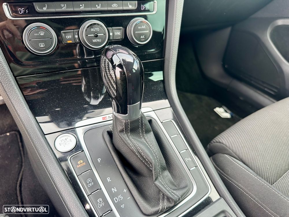 VW Golf 2.0 TSI R DSG - 19
