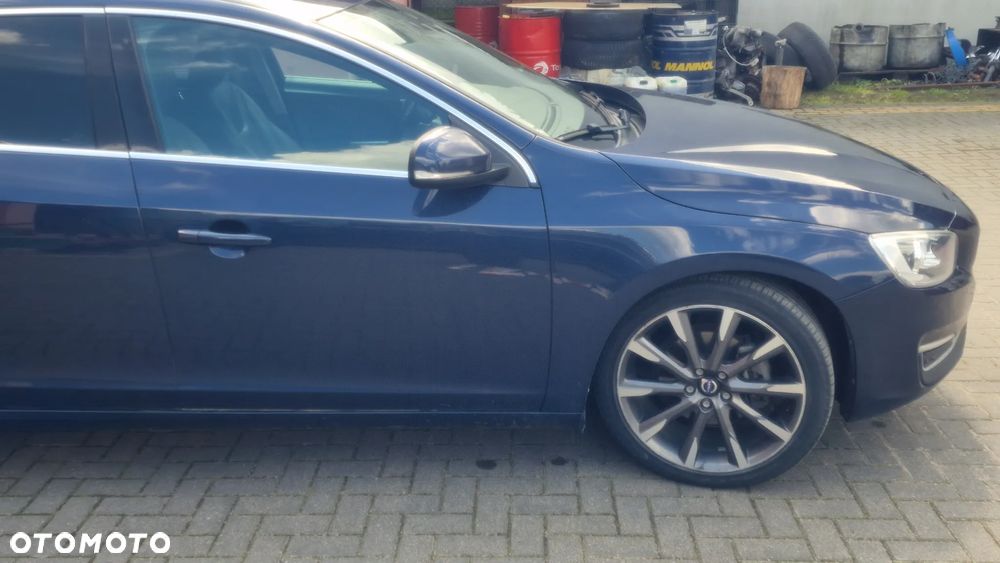 Volvo V60 T5 Drive-E Dynamic Edition (Momentum) - 6