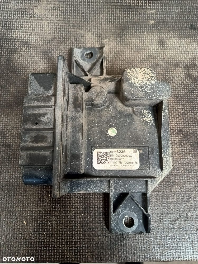 OPEL INSIGNIA B II STEROWNIK MODUŁ POMPY PALIWA  13526236 - 1