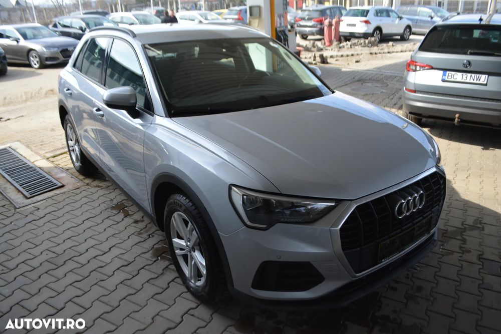 Audi Q3 35 TFSI S tronic - 8