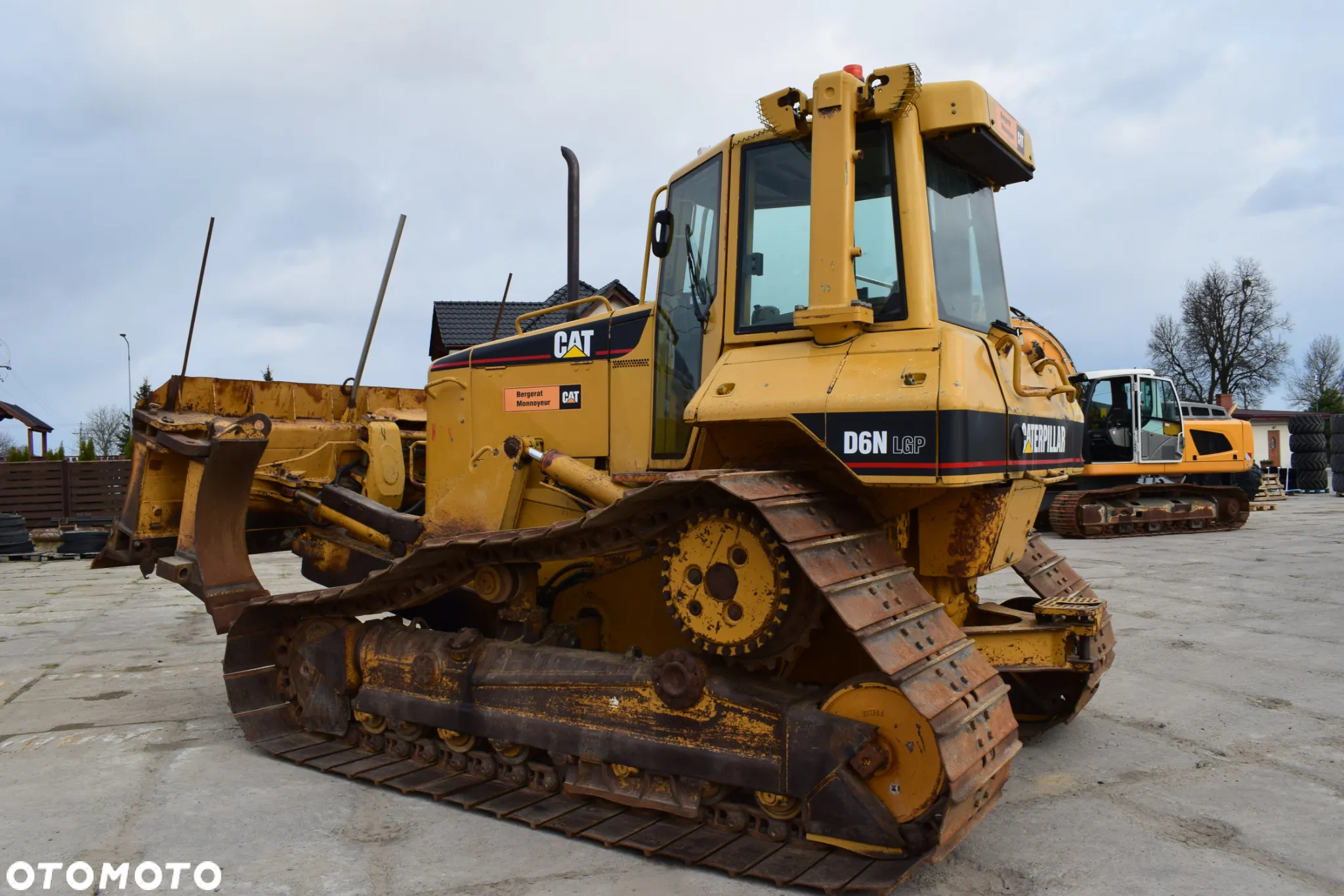Caterpillar CAT D6N LGP - 5