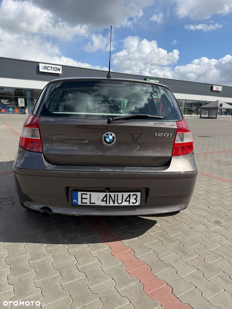 BMW Seria 1 120i - 5