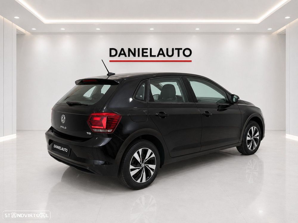VW Polo 1.0 TGI Confortline - 2