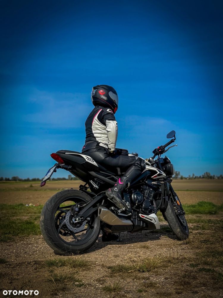 Triumph Street Triple - 6