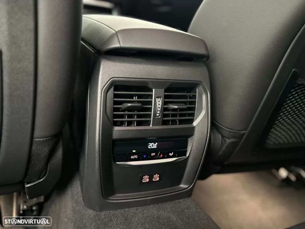 BMW 330 e Pack M Auto - 27