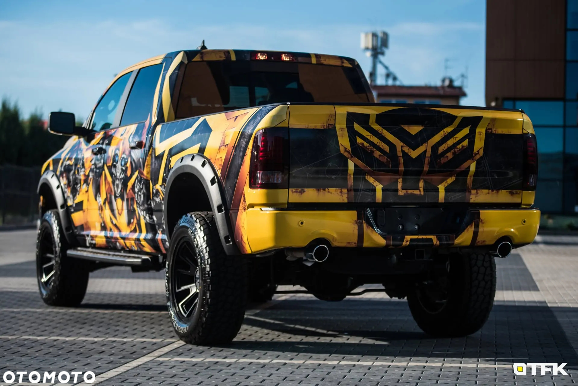 Dodge RAM 1500 5.7 4x4 - 25
