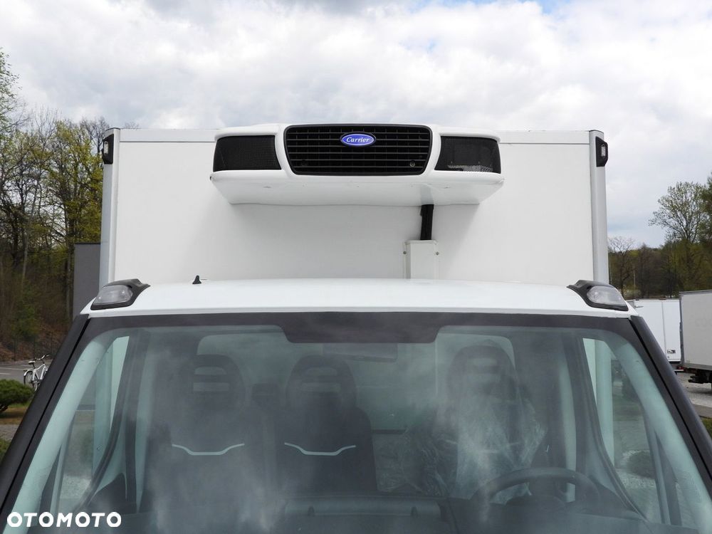 Iveco DAILY 35C16 CHŁODNIA KONTENER -1*C ZASILANIE 230V TEMPOMAT NAWIGACJA BLIŹNIACZE KOŁA KLIMATYZACJA  160KM - 17
