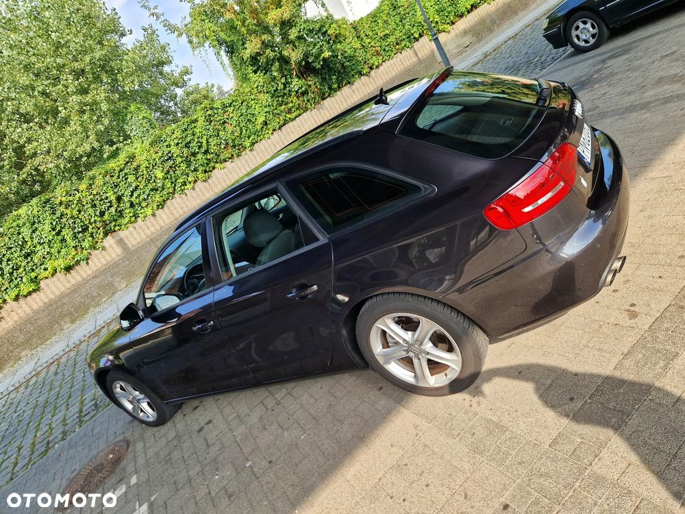 Audi A4 Avant - 4