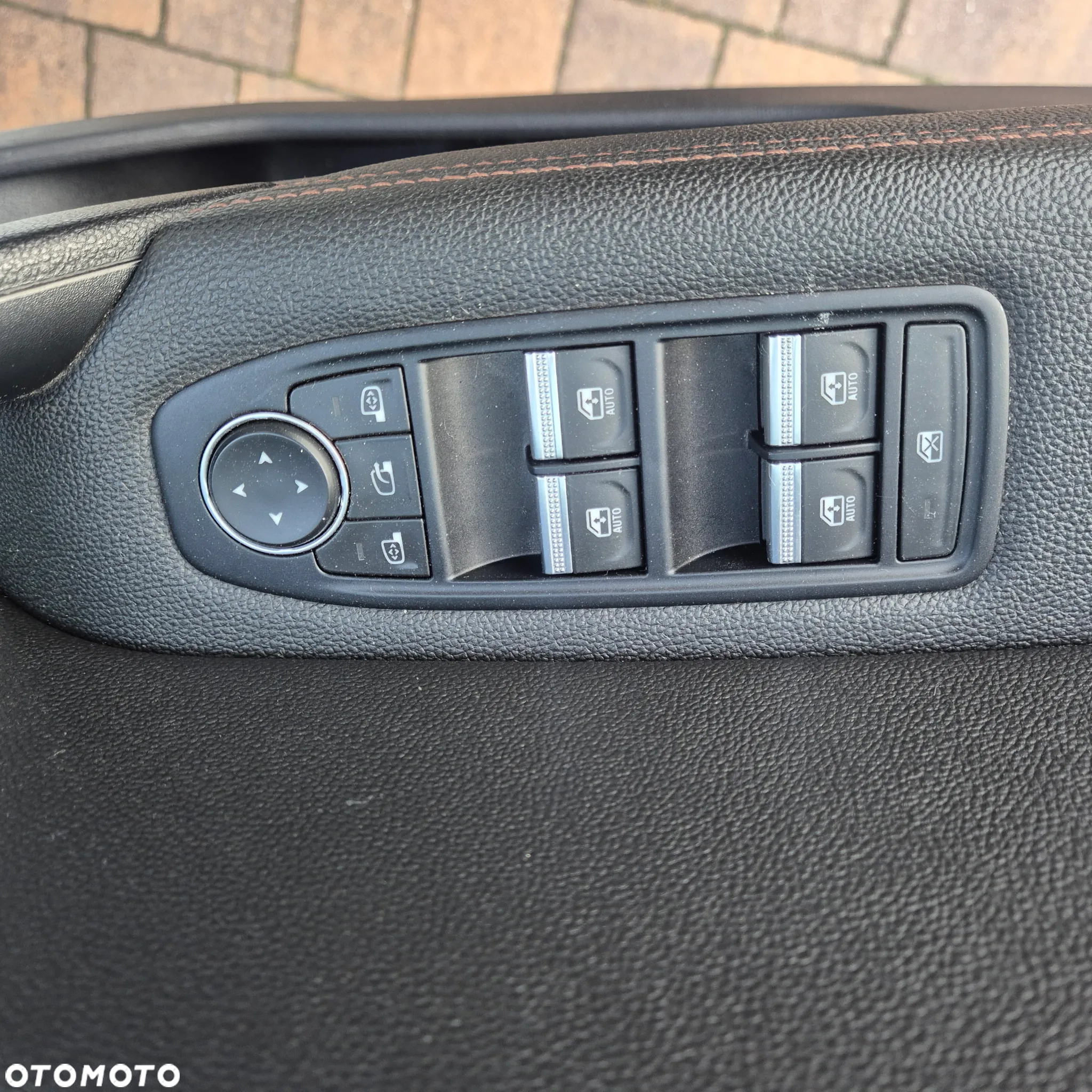 Renault Captur E-TECH PLUG-in 160 INITIALE PARIS - 31