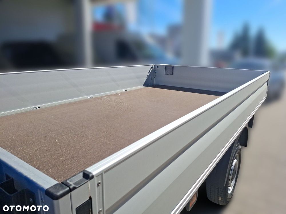 Volkswagen Crafter Skrzyniowy - 24