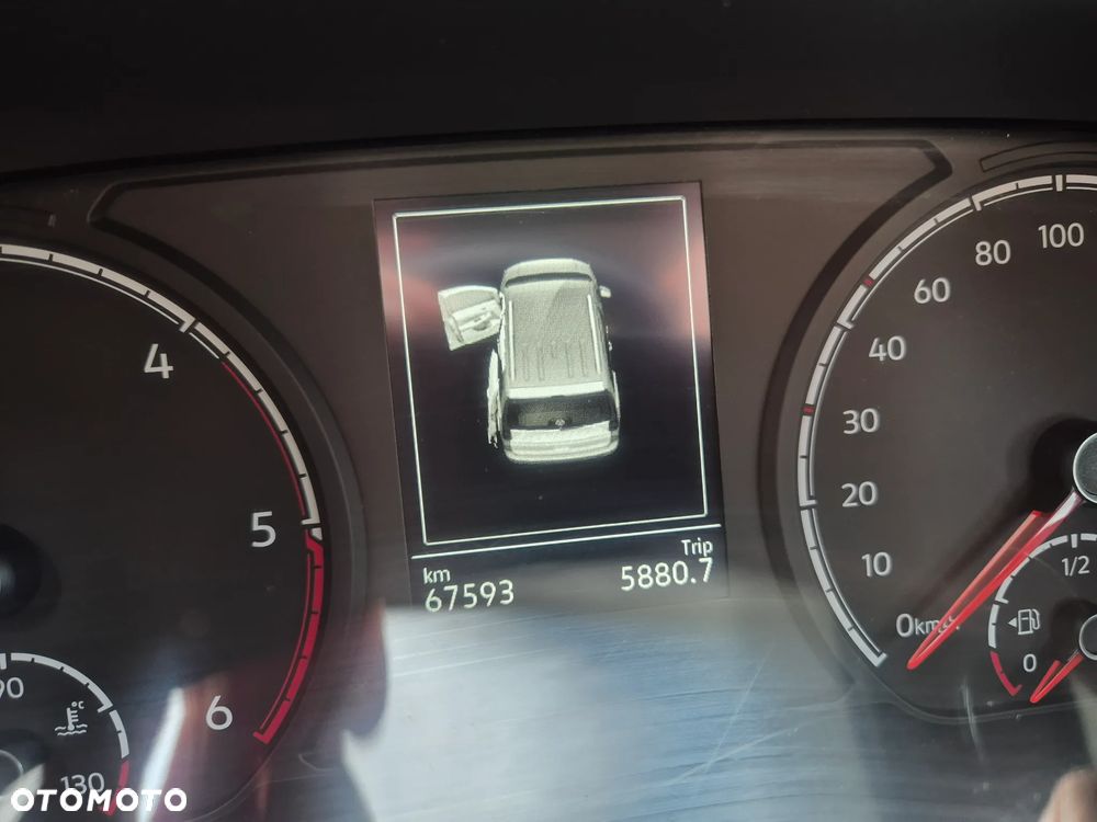 Volkswagen Caddy 2.0 TDI 4Motion - 6