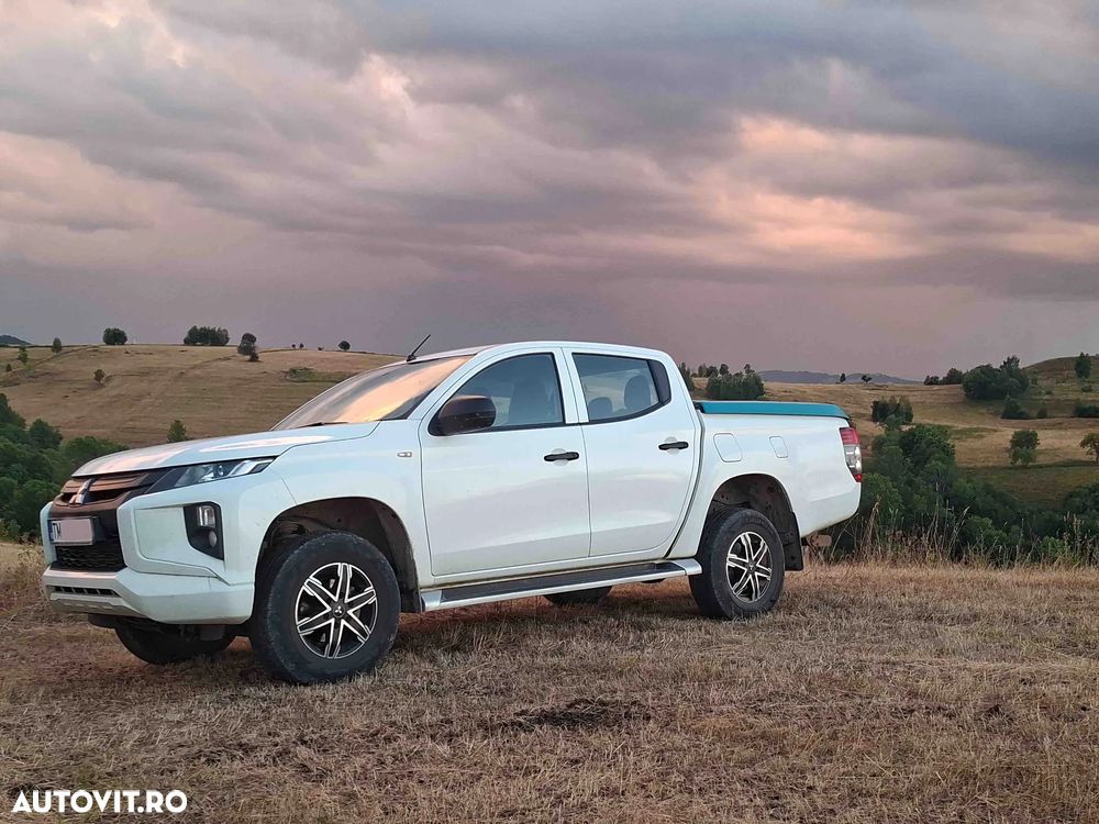 Mitsubishi L200 - 1