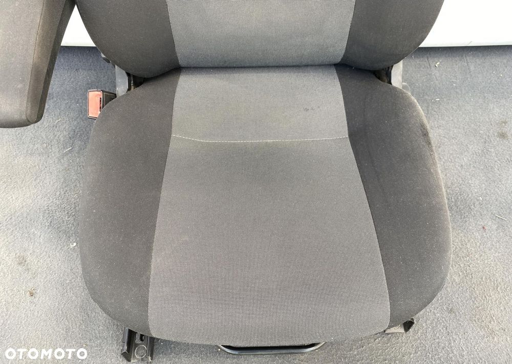 SPRINTER 906 VW CRAFTER 06- FOTEL PRZEDNI KIEROWCY LEWY Z PODŁOKIETNIKIEM - 2