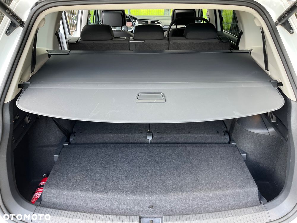 Volkswagen Tiguan Allspace 2.0 TSI 4Mot Elegance DSG - 37