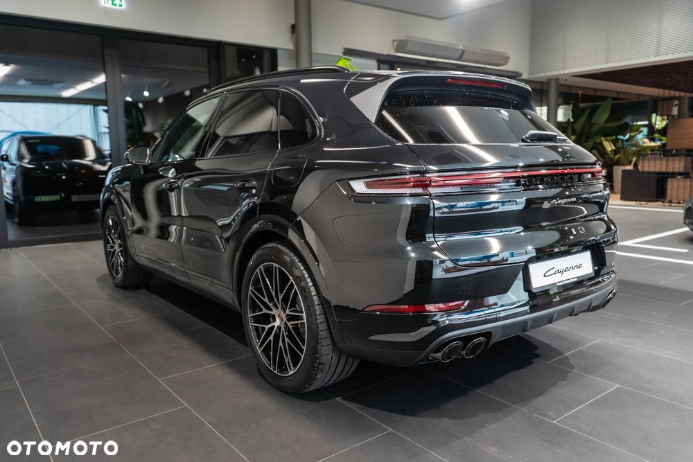 Porsche Cayenne E-Hybrid PHEV Black Edition - 2