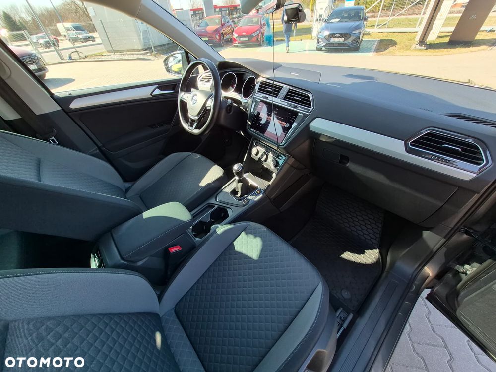 Volkswagen Tiguan 1.5 TSI EVO Comfortline - 18